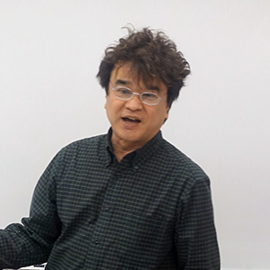 生物講師　中嶋寛