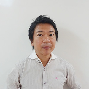 英語講師　野村研太郎